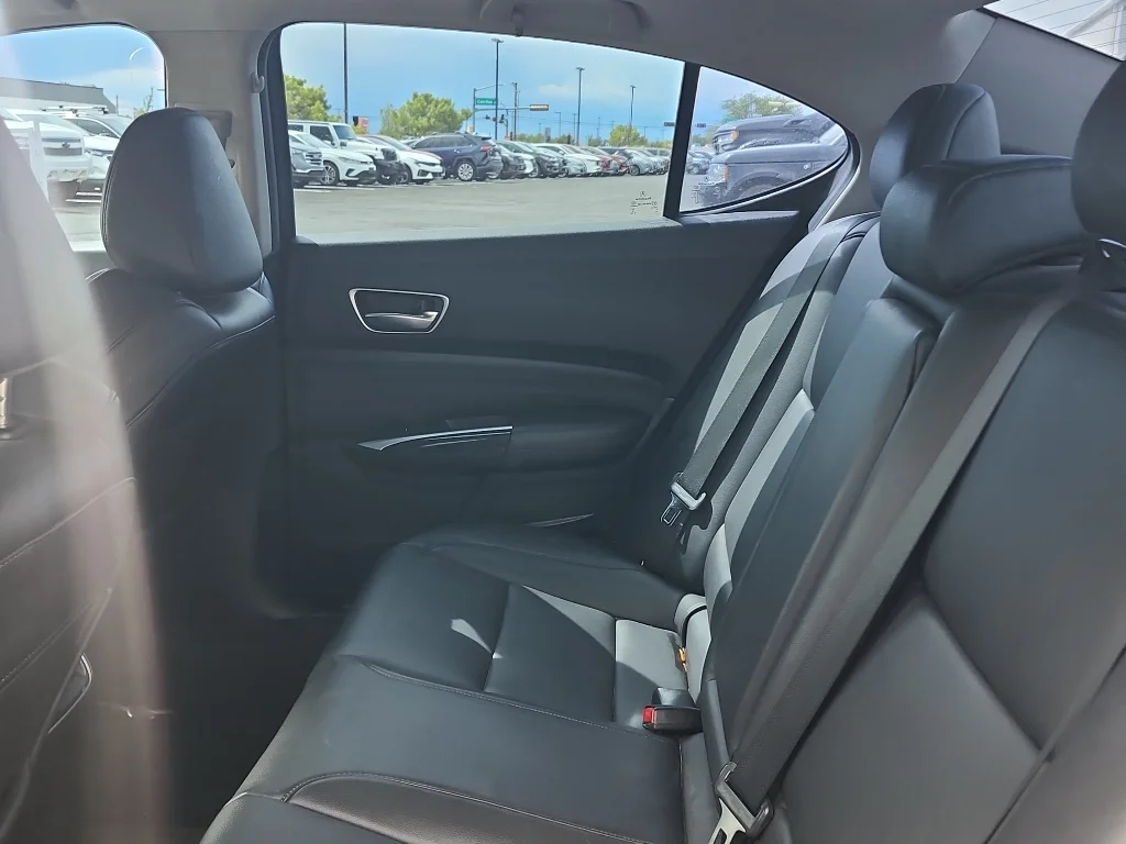 Used 2020 Platinum White Pearl Acura 2.4L (DCT) image 12