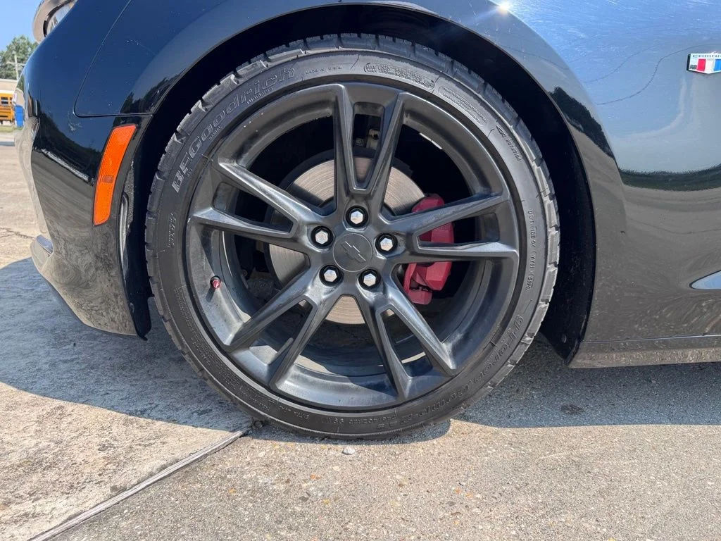 Used 2019 Black Chevrolet 1LT image 10