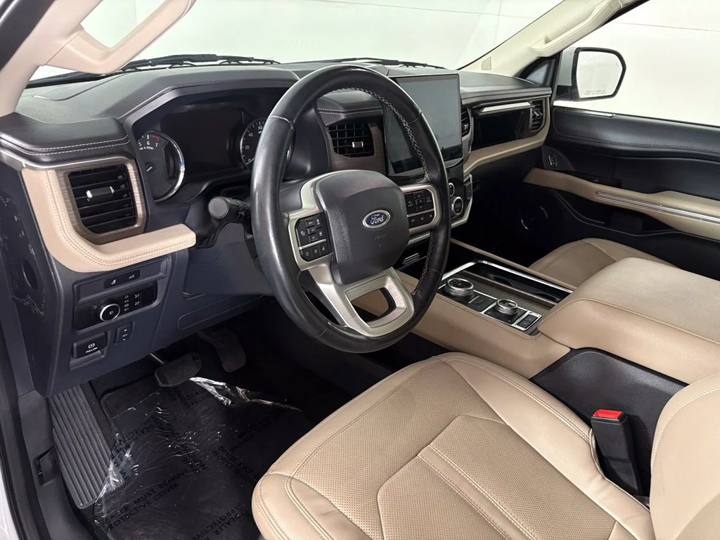 Used 2024 White Ford Limited image 17