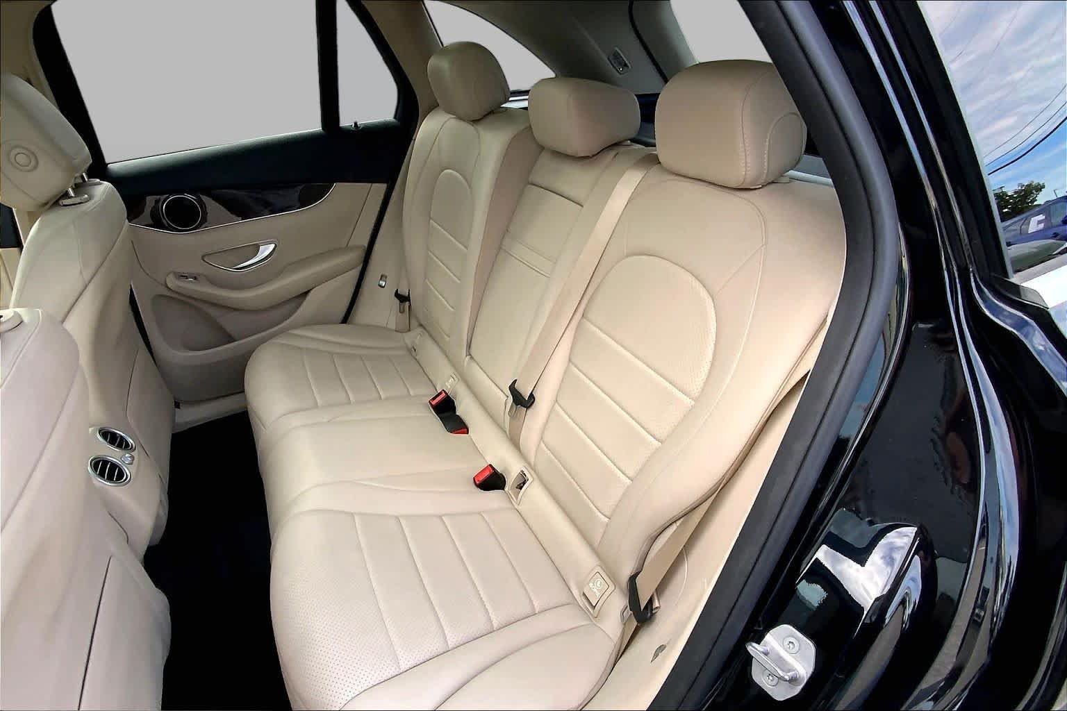 Used 2018 Black Mercedes-Benz GLC 300 image 20