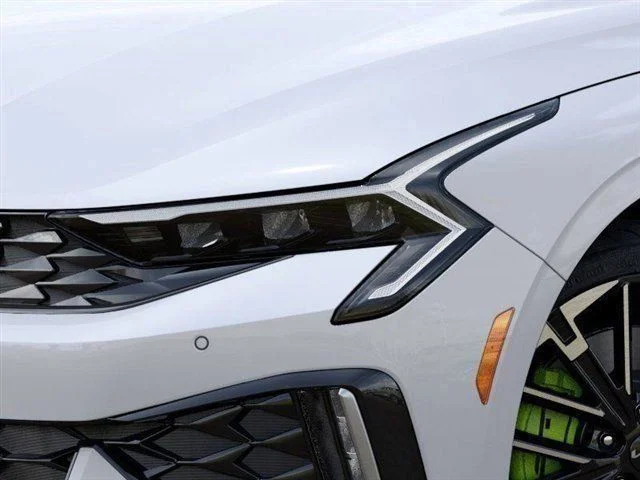 2026 Kia K5 GT - Photo 10