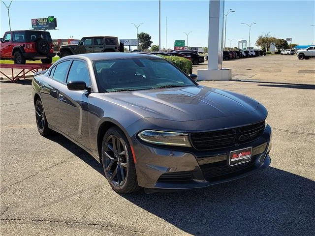 Used 2022 Gray Dodge SXT Rear-Wheel Drive image 6