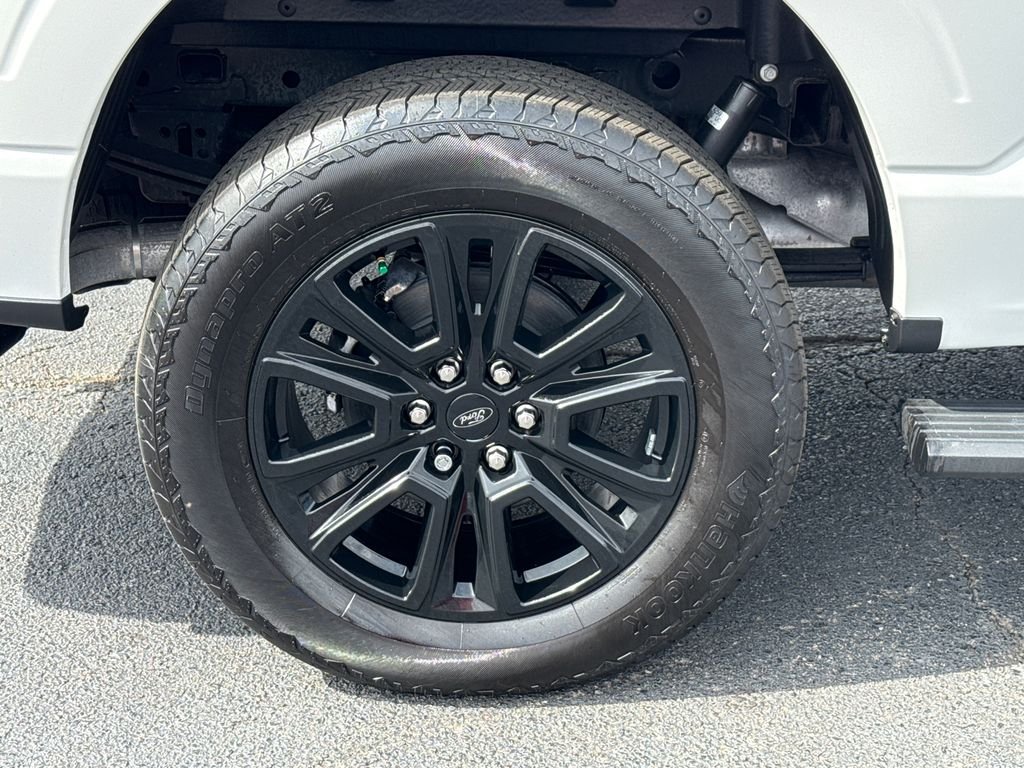 2025 Ford F-150 Platinum - Photo 17