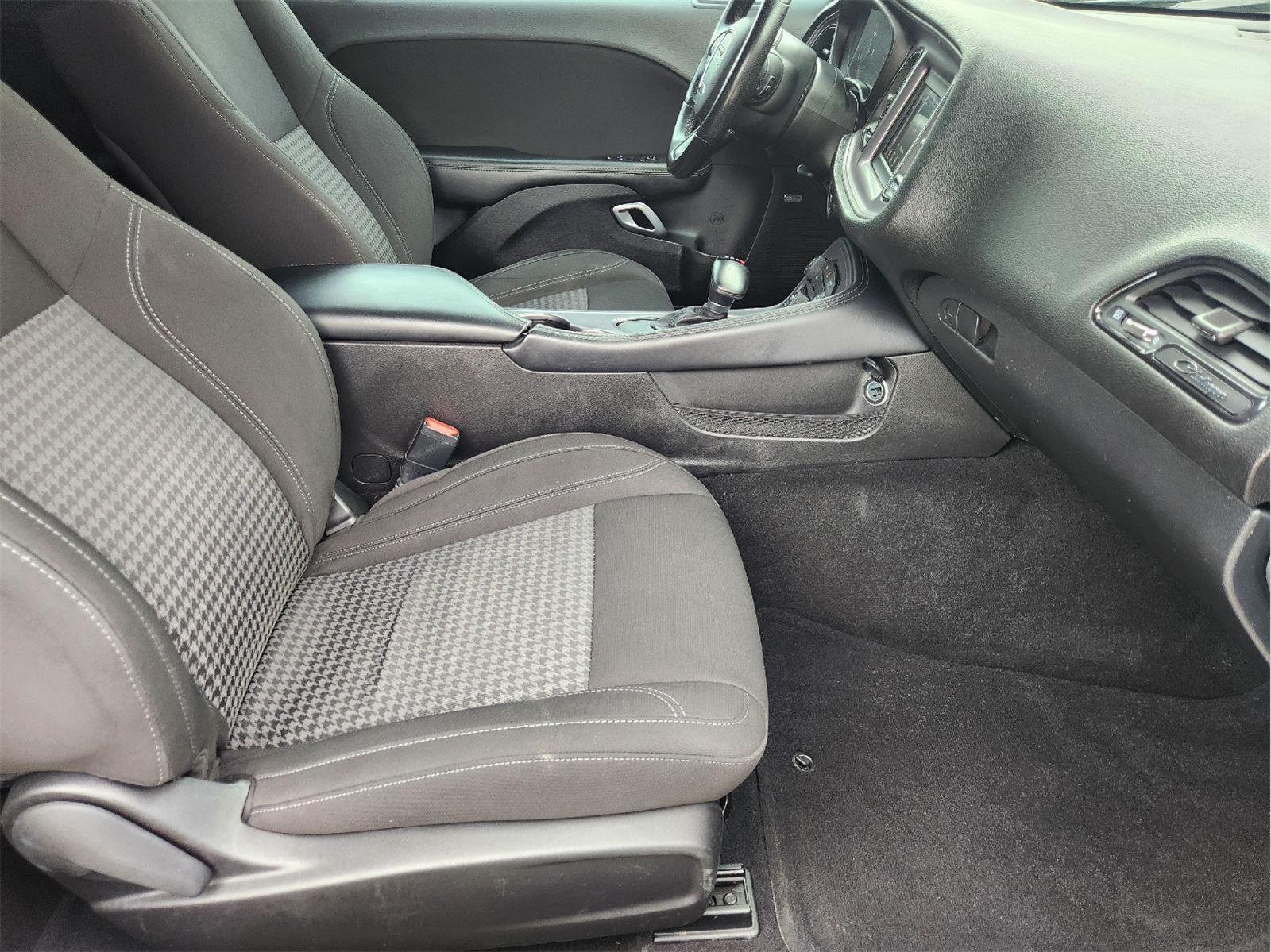 2023 Dodge Challenger photo 14 of 32