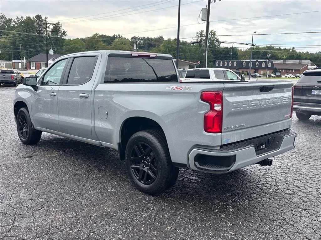 Used 2025 Gray Chevrolet RST image 5