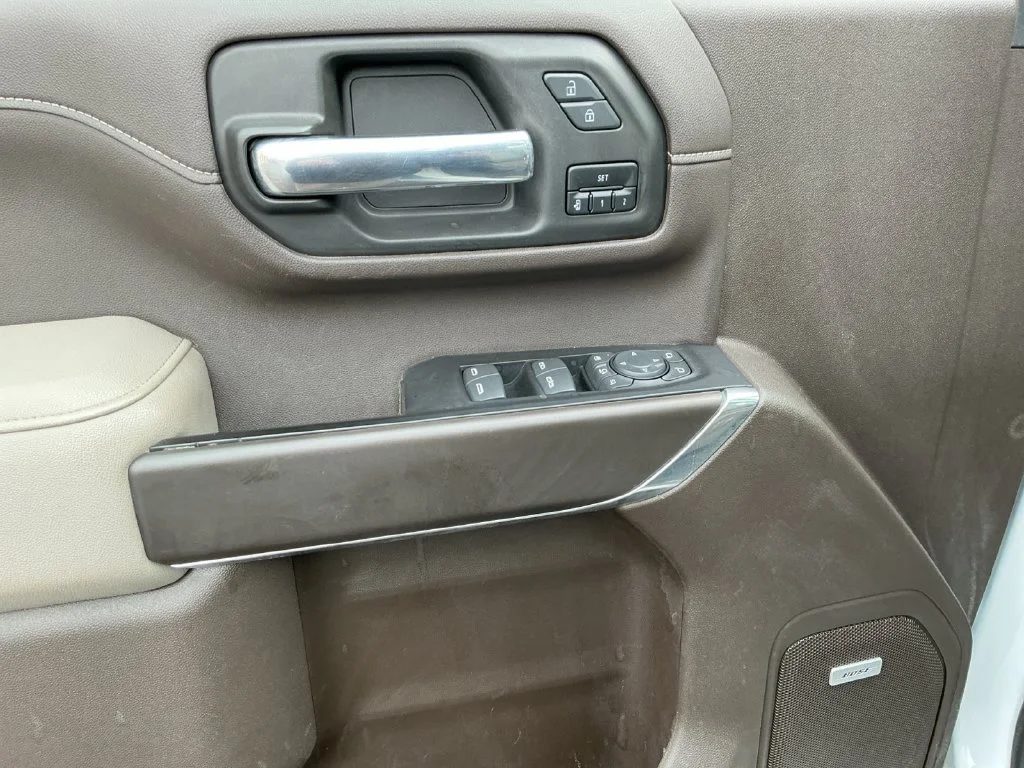 Used 2022 SUMMIT WHITE Chevrolet LTZ image 14