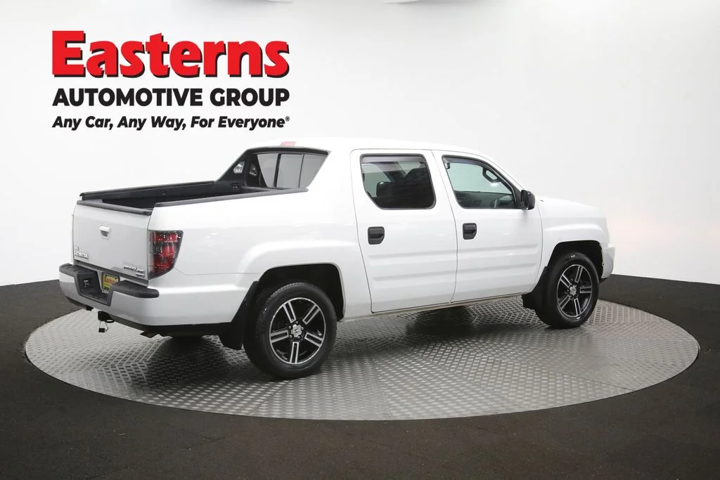 Used 2014 White Honda Sport image 40