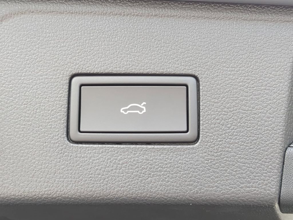 New 2026 Gray Volkswagen SE w/Technology image 10