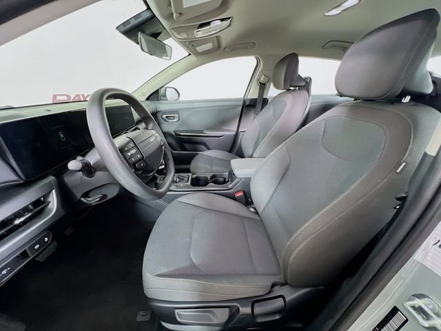 2025 Kia K4 LXS - Photo 10