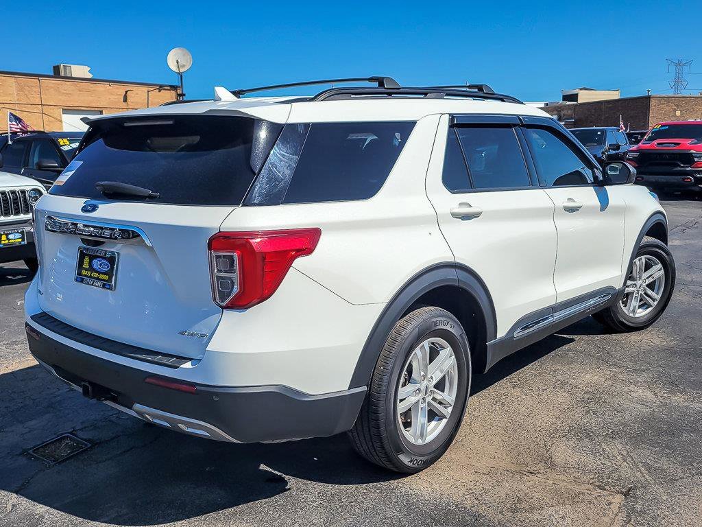 Used 2023 White Metallic Ford XLT image 10