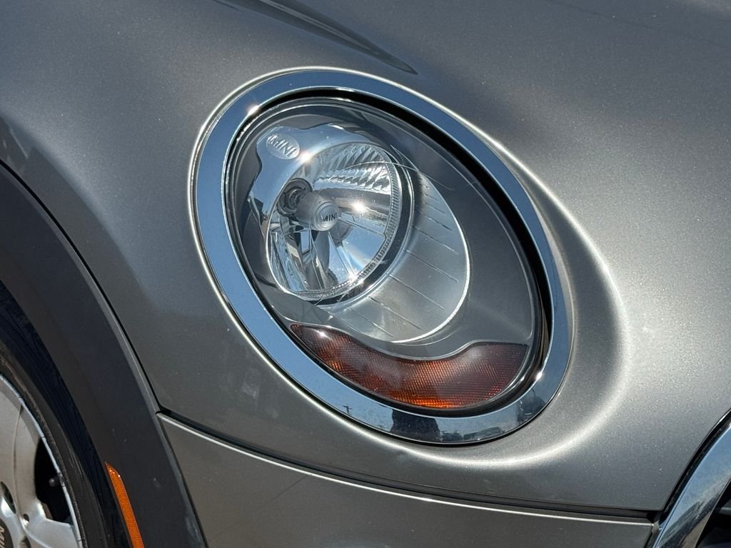 Used 2017 Silver MINI Base image 8
