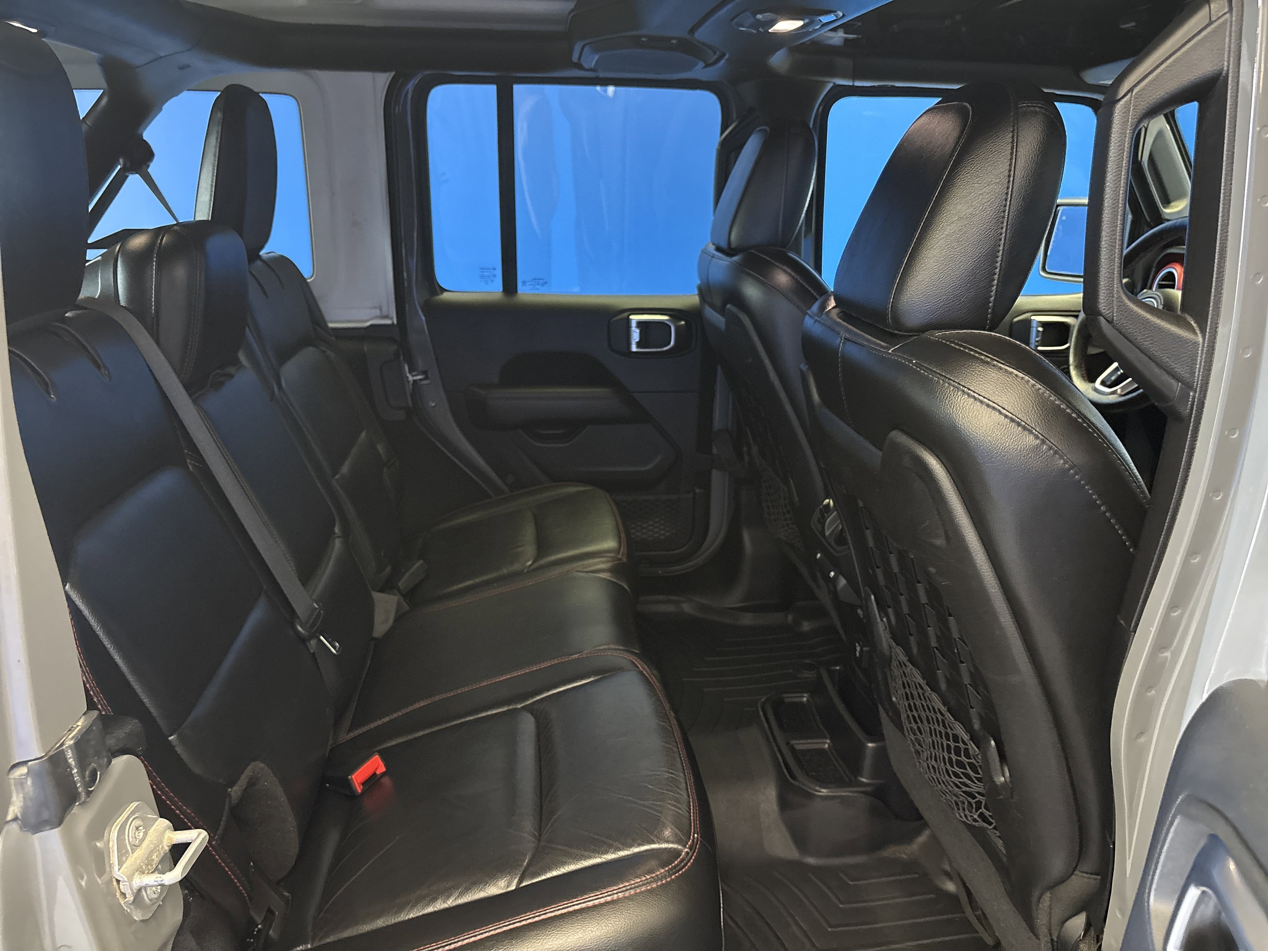 Used 2018 Gray Jeep Rubicon image 24