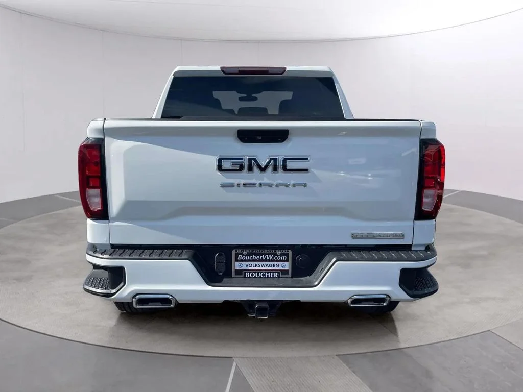 Used 2021 Summit White GMC Elevation image 4