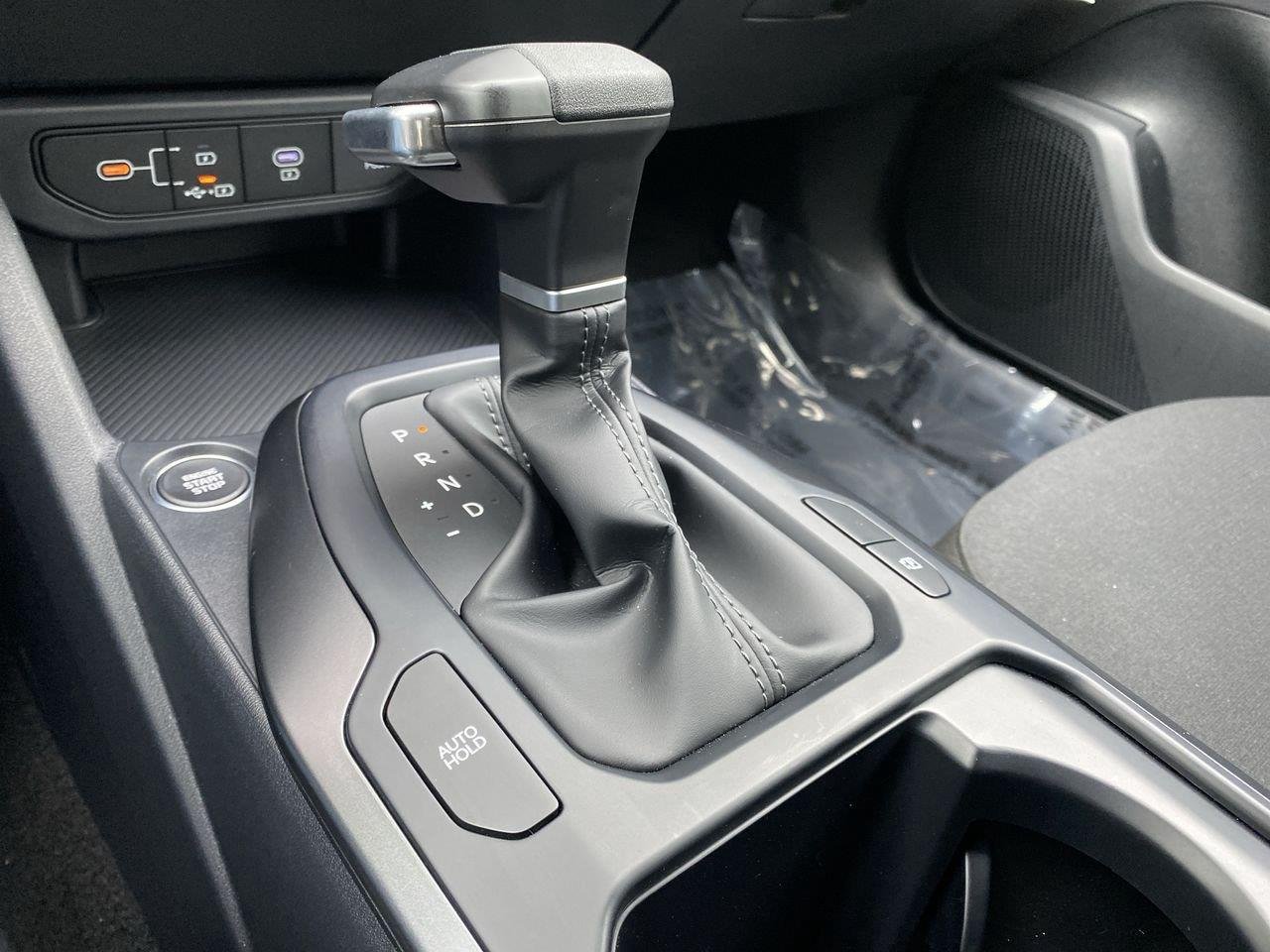 New 2026 Snow White Pearl Kia LXS image 35