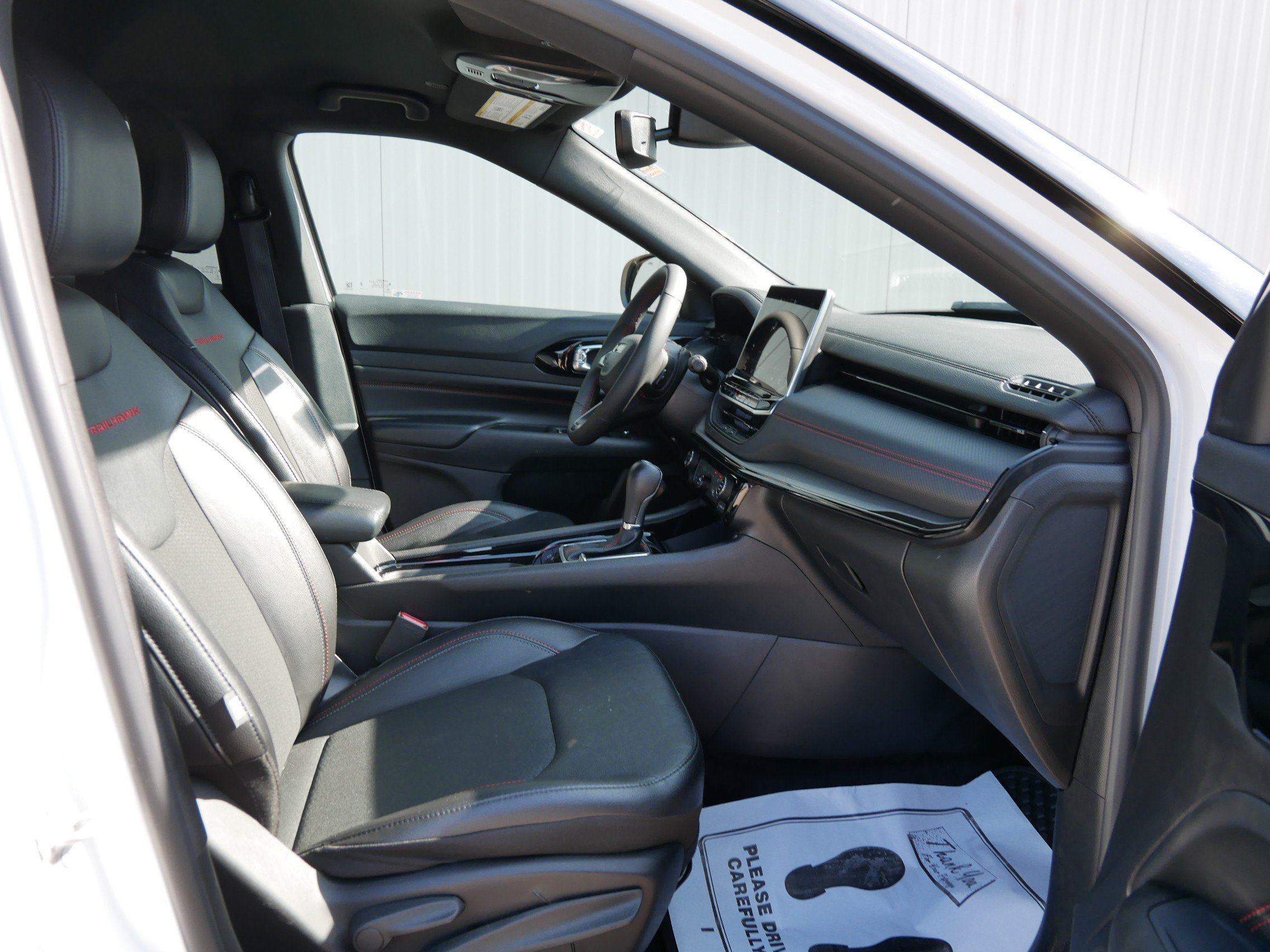 Used 2025 Bright White Clearcoat Jeep Trailhawk image 14