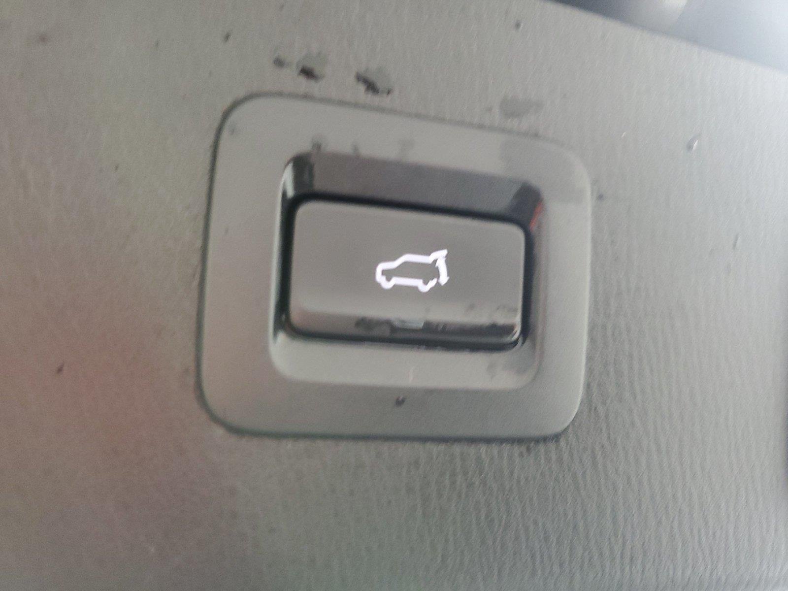 Used 2020 Deep Crystal Blue Mica Mazda Grand Touring image 10