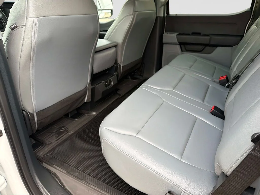 Used 2025 White Ford XL image 15