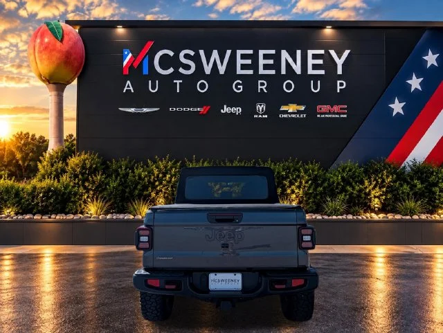 Used 2022 Gray Jeep Rubicon image 4