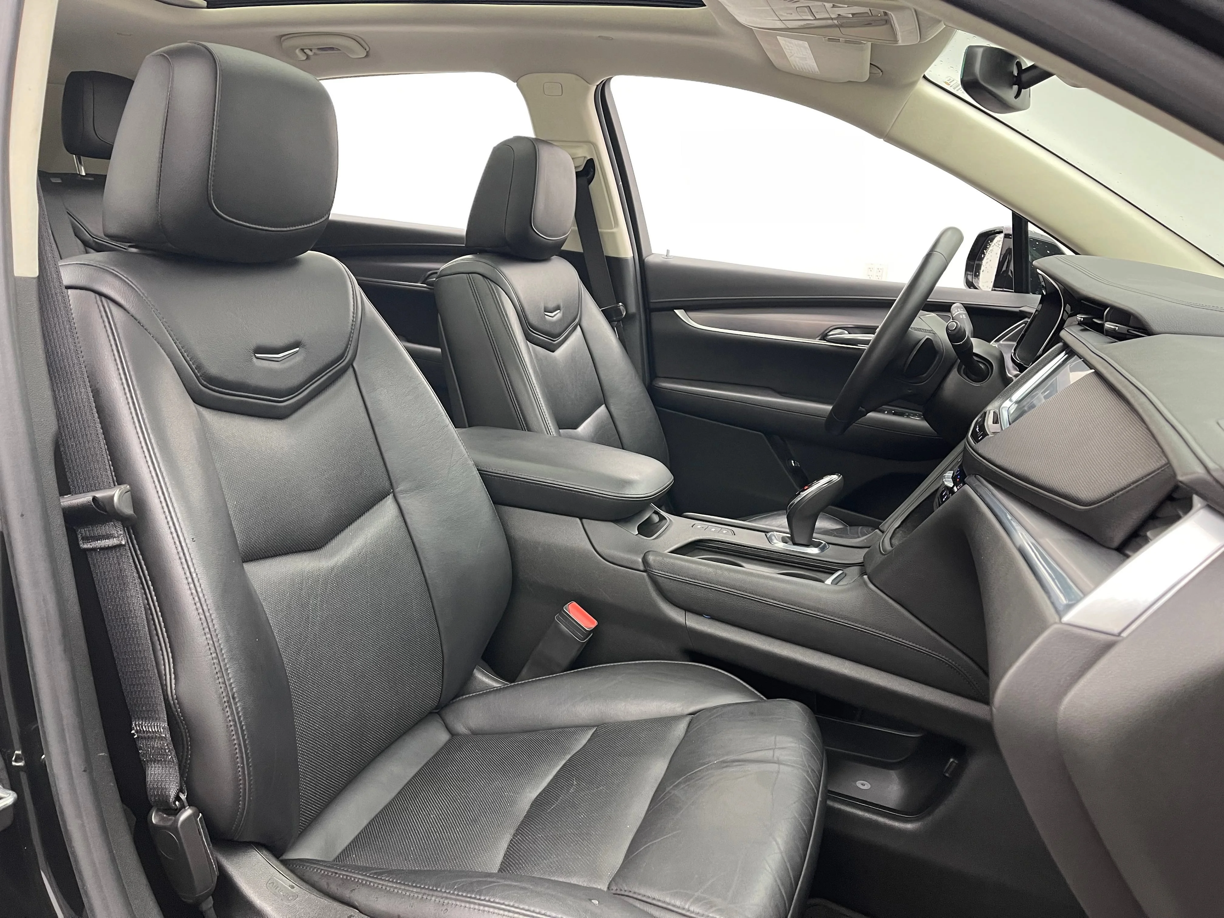 Used 2017 STELLAR BLACK METALLIC Cadillac Luxury AWD image 34