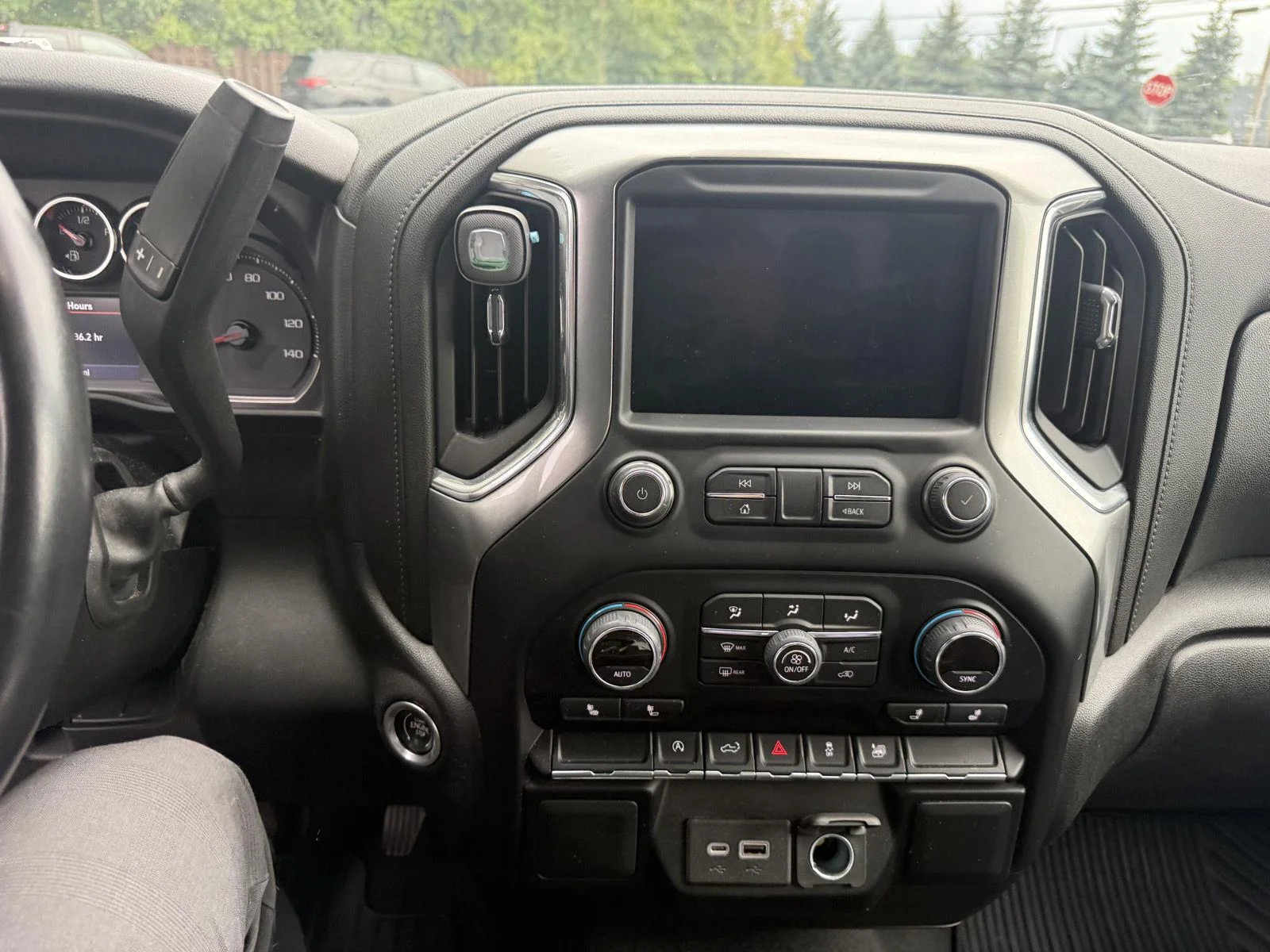 Used 2022 SUMMIT WHITE Chevrolet RST image 8
