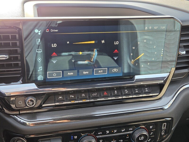 Used 2022 Gray Chevrolet ZR2 image 31