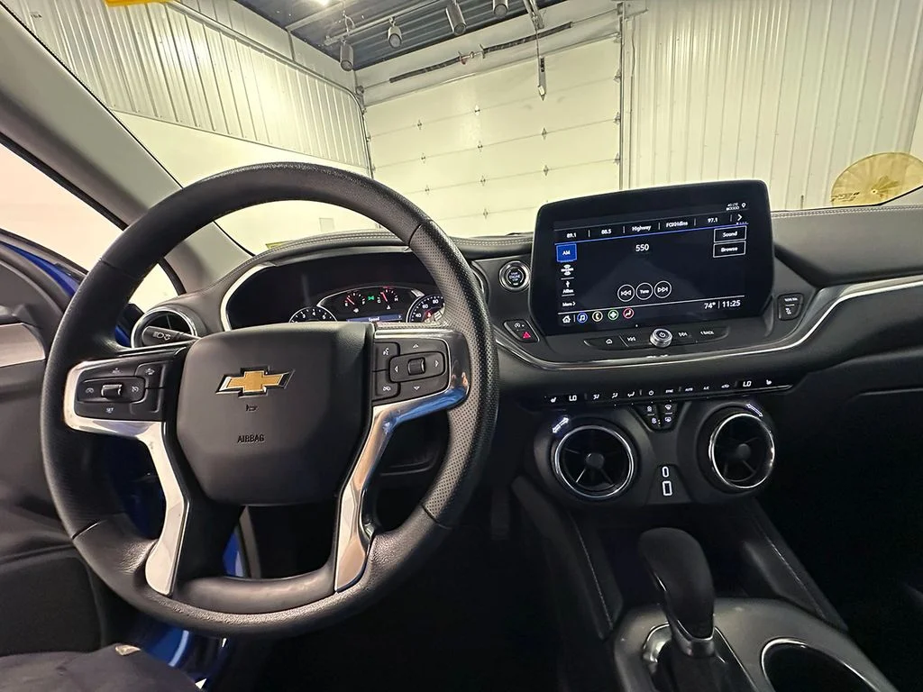 Used 2025 Blue Chevrolet LT image 37