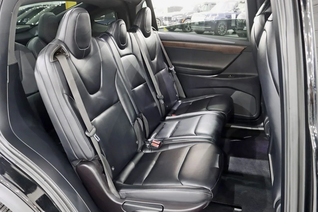 Used 2020 Black Tesla Long Range image 29
