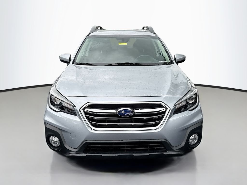 Used 2019 Ice Silver Metallic Subaru Limited image 2