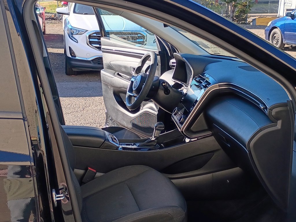 Used 2022 Black Hyundai SEL image 19
