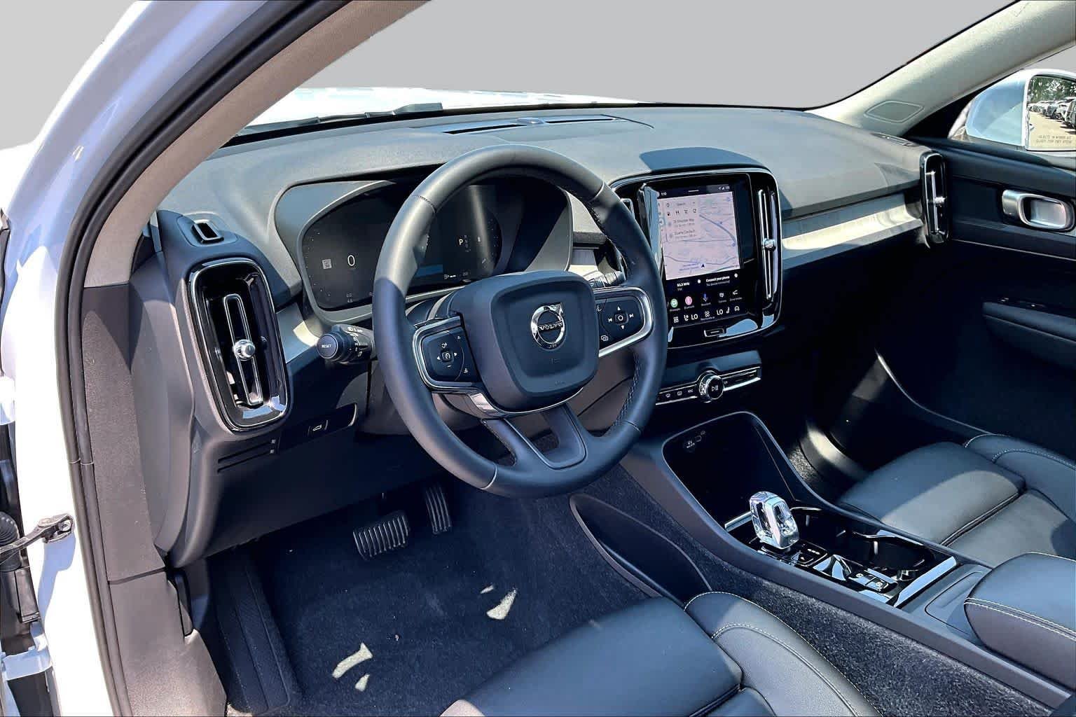 Used 2024 Cloud Blue Volvo Plus Bright Theme image 17