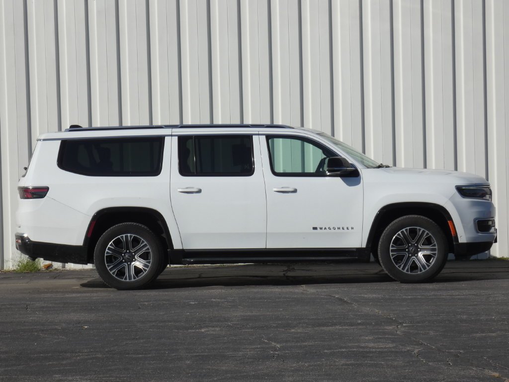 Used 2025 Jeep Wagoneer L Series II with VIN 1C4SJSBP1SS511610 for sale in Kansas City