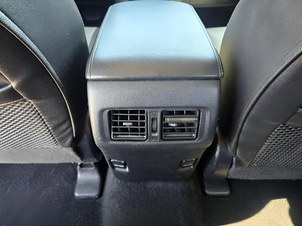 Used 2018 Magnetic Gray Metallic Toyota SR5 Premium image 27