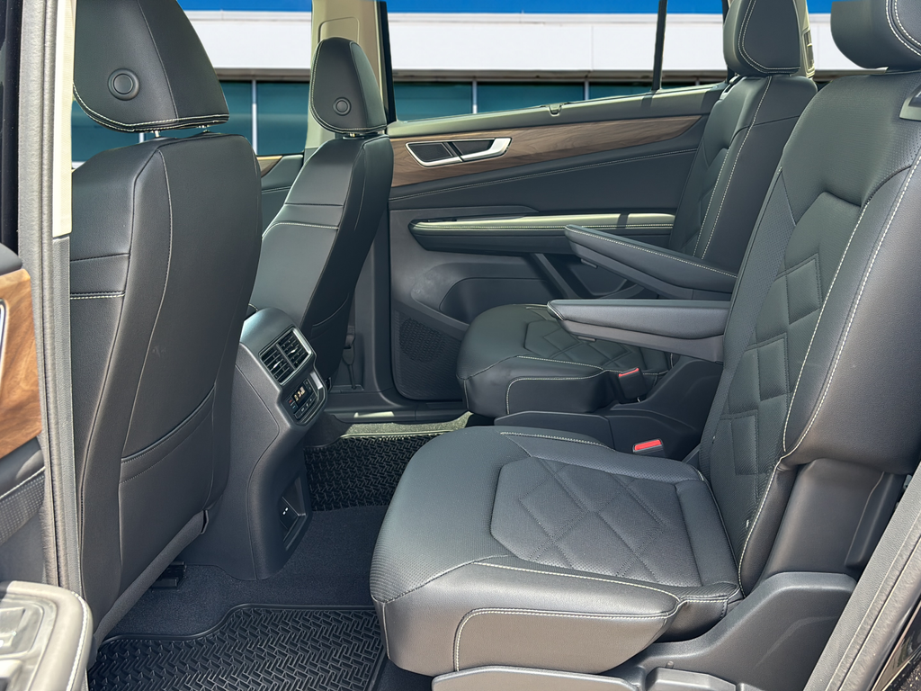 2026 Volkswagen Atlas SE w/Tech - Photo 15