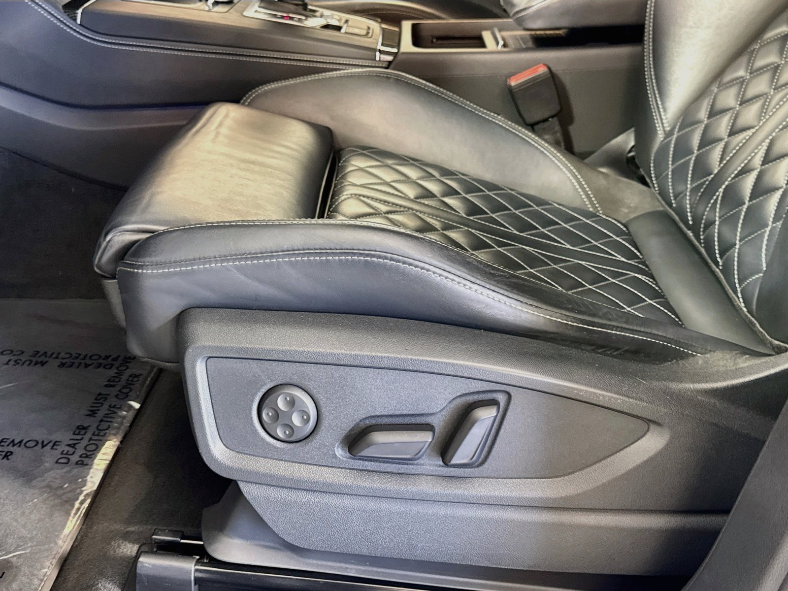 Used 2019 Ibis White Audi Premium Plus image 12