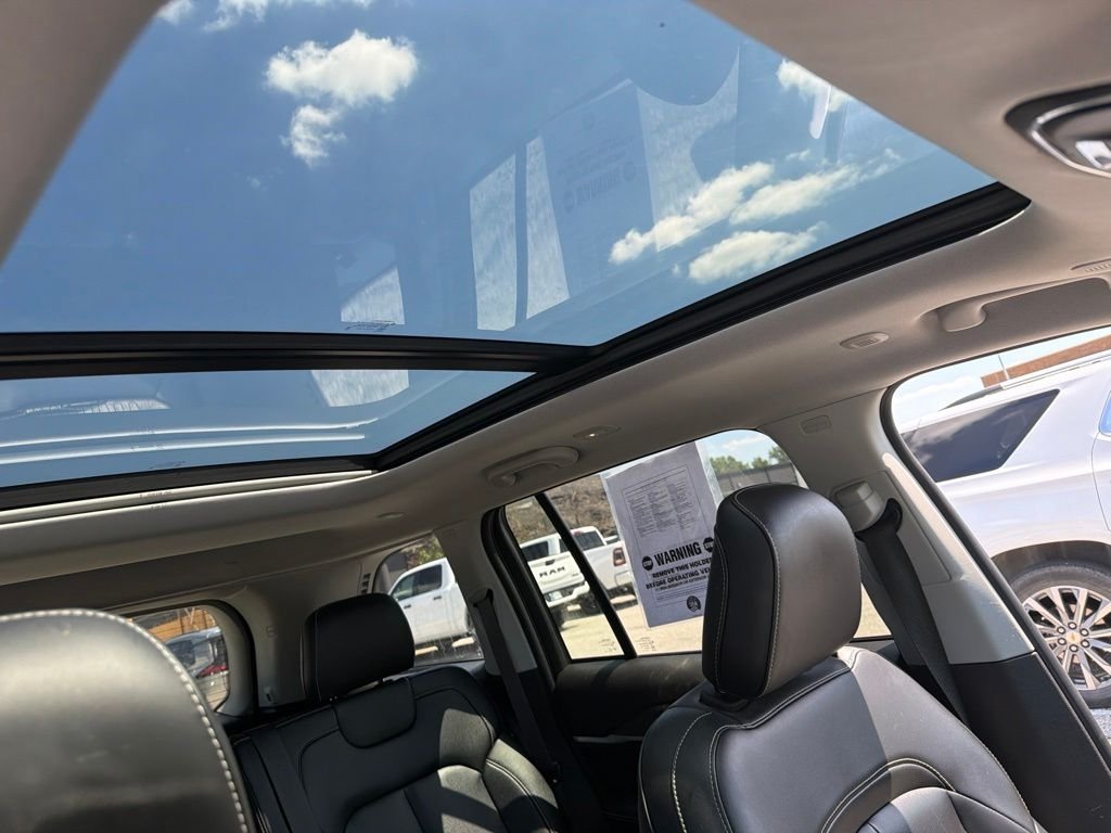Used 2023 Black Jeep Limited image 39