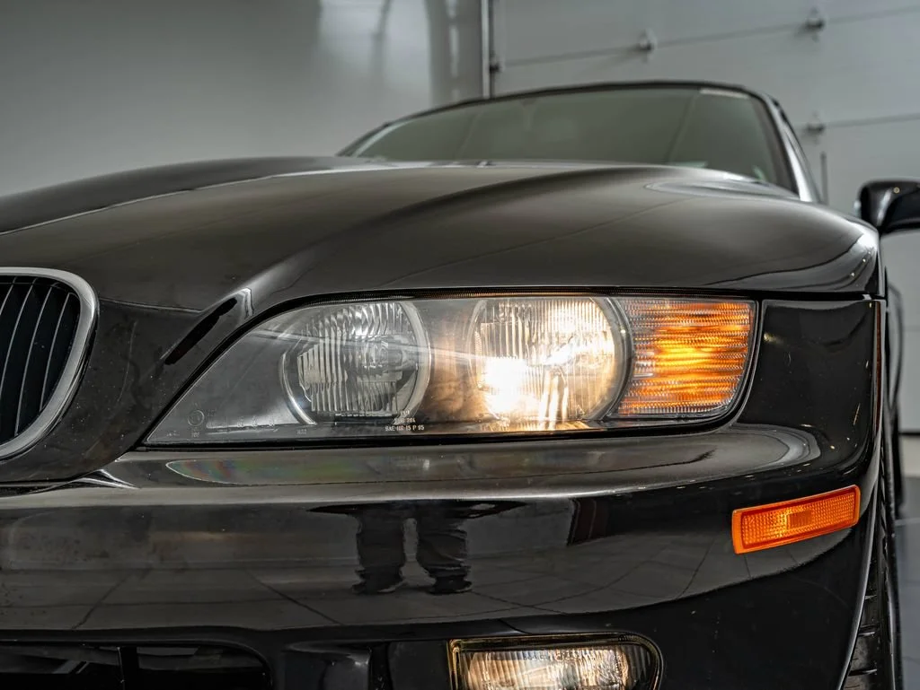 Used 2001 Jet Black BMW 2.5i image 14