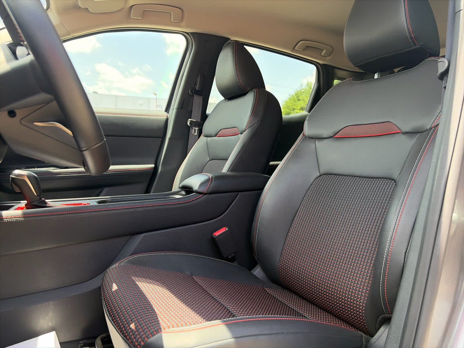 Used 2025 Gun Metallic Nissan SR image 5