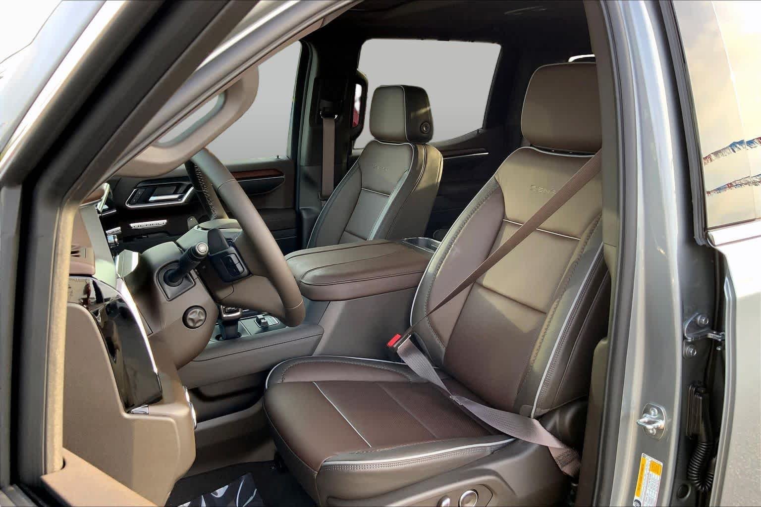 2026 GMC Sierra 1500 Denali - Photo 9