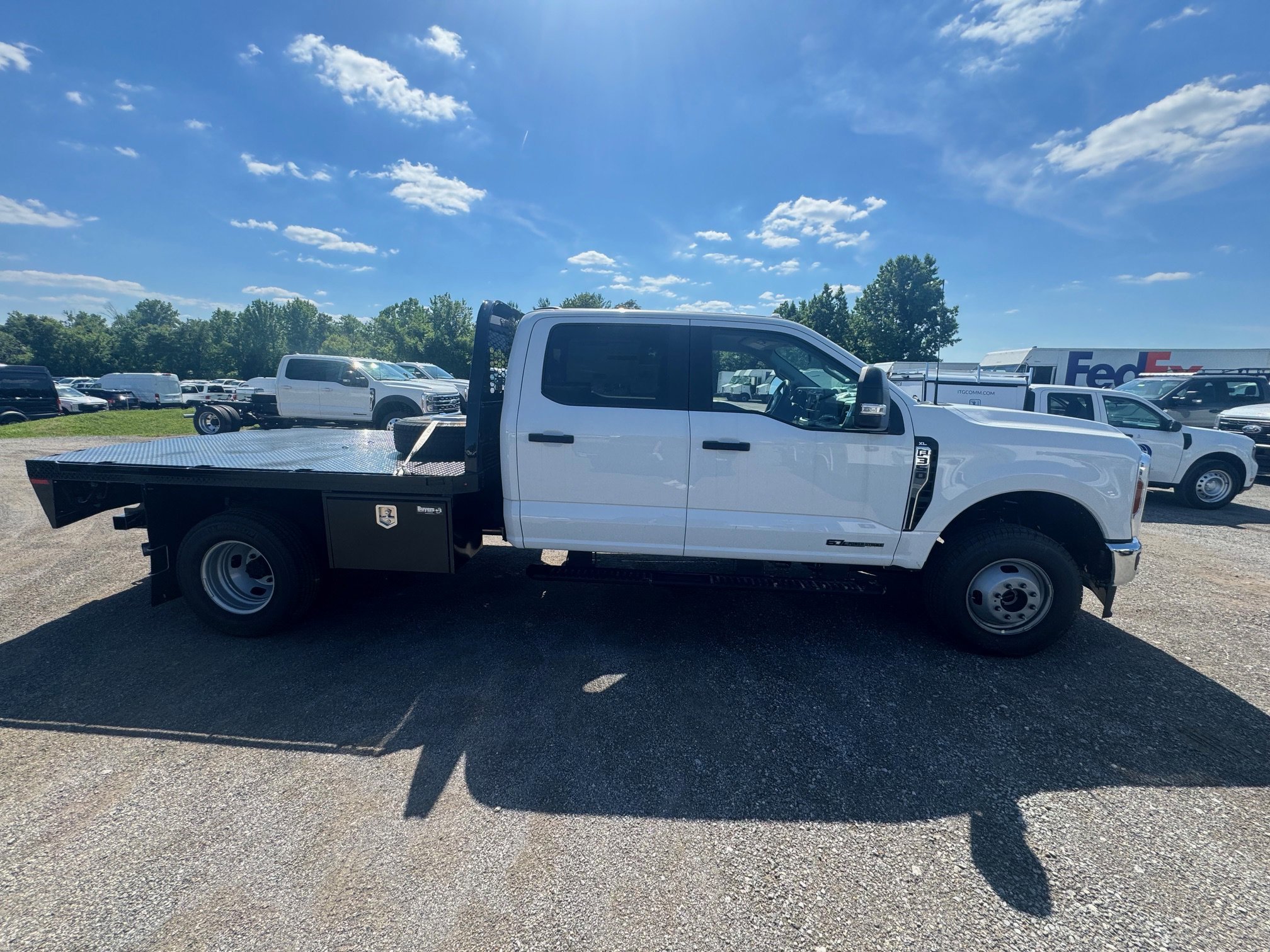 New 2026 Oxford White Ford F-350® XL image 2
