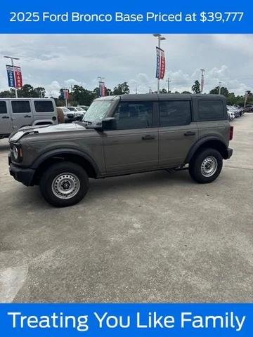 2025 Ford Bronco Base