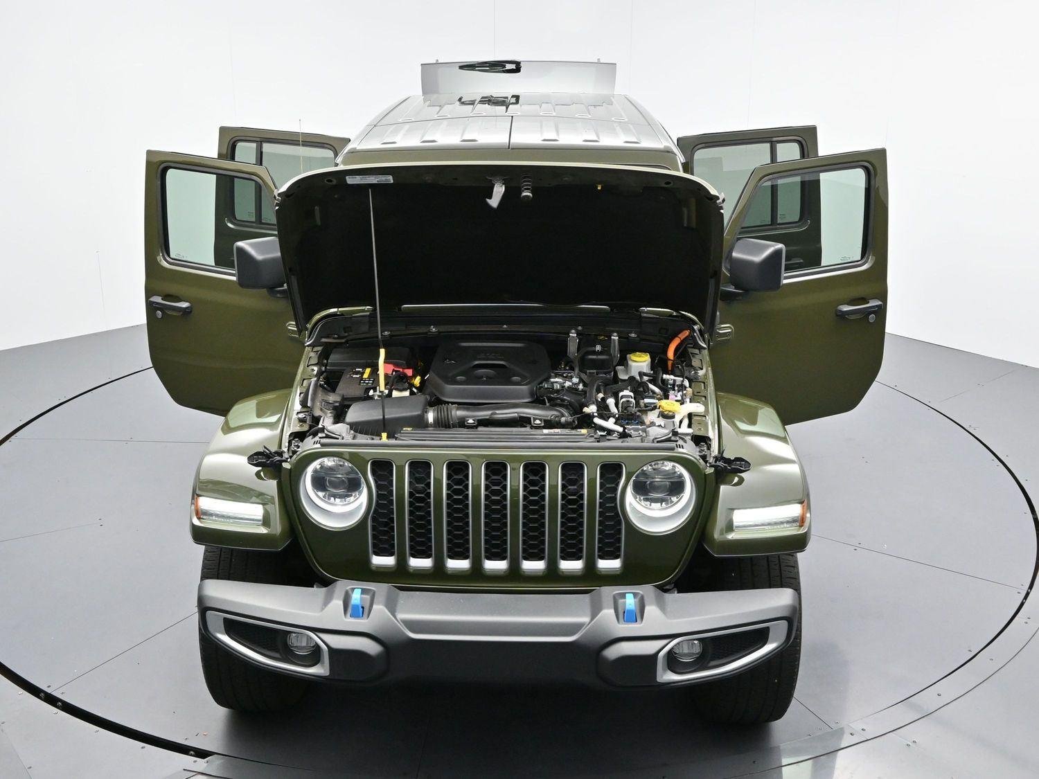 Used 2023 Sarge Green Clearcoat Jeep Sahara image 45