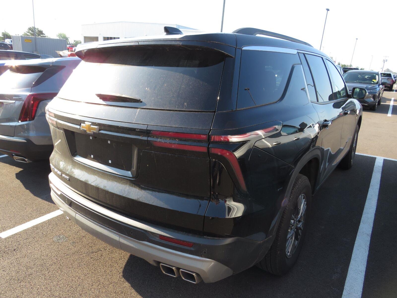Used 2025 Mosaic Black Metallic Chevrolet AWD LT image 10
