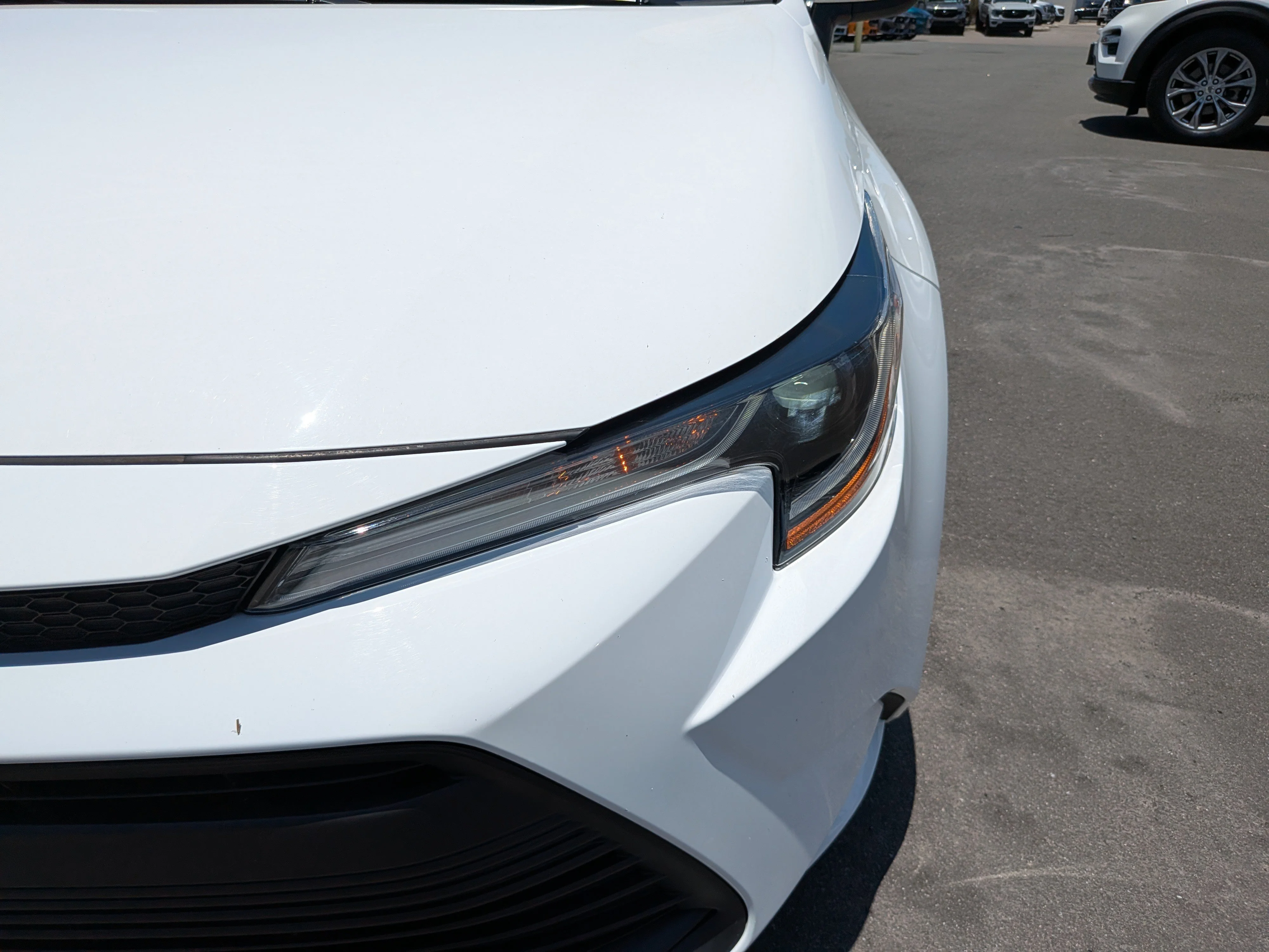 Used 2024 Ice Toyota LE image 11