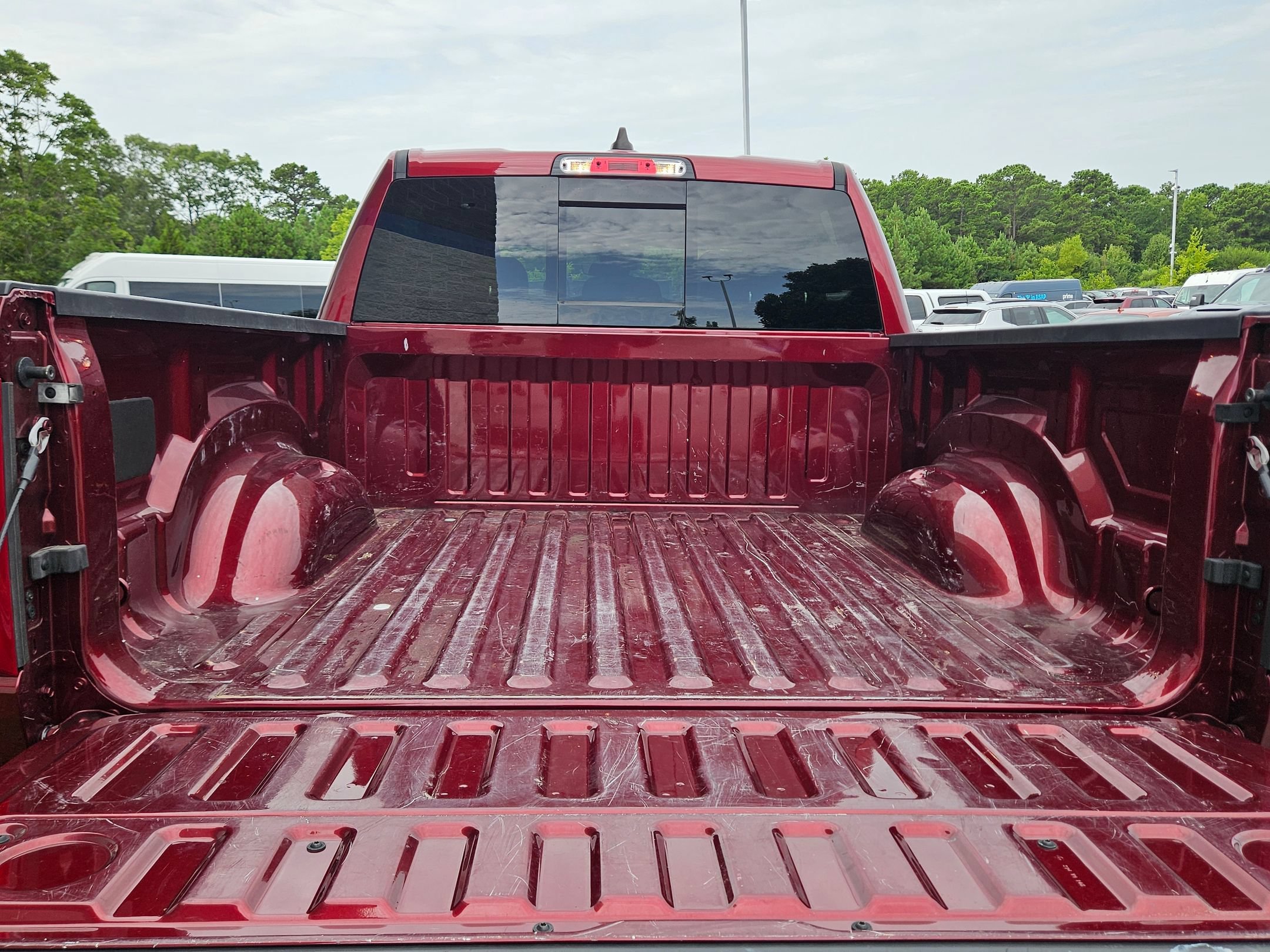 Used 2025 Delmonico Red Pearlcoat RAM Big Horn image 30