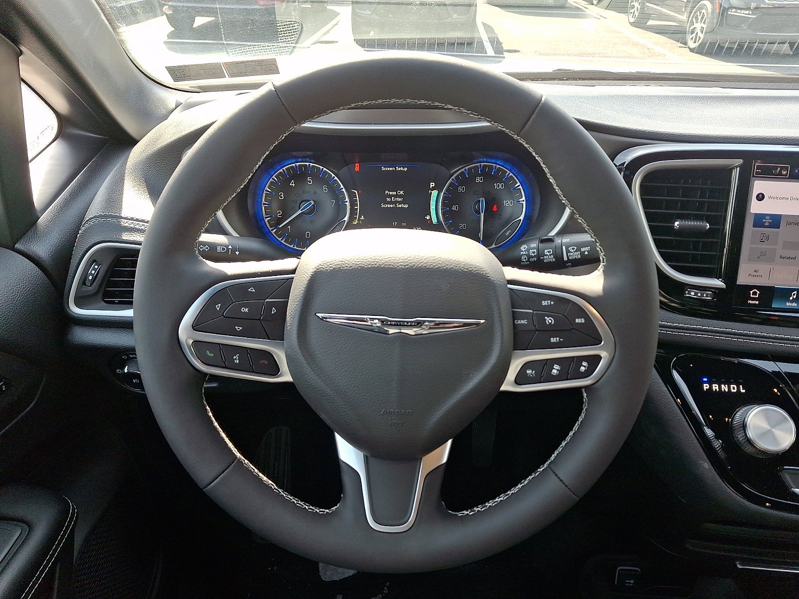 New 2026 Bright White Clear-Coat Exterior Paint Chrysler Select image 13