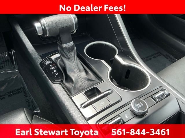 Used 2021 White Kia GT-Line image 41