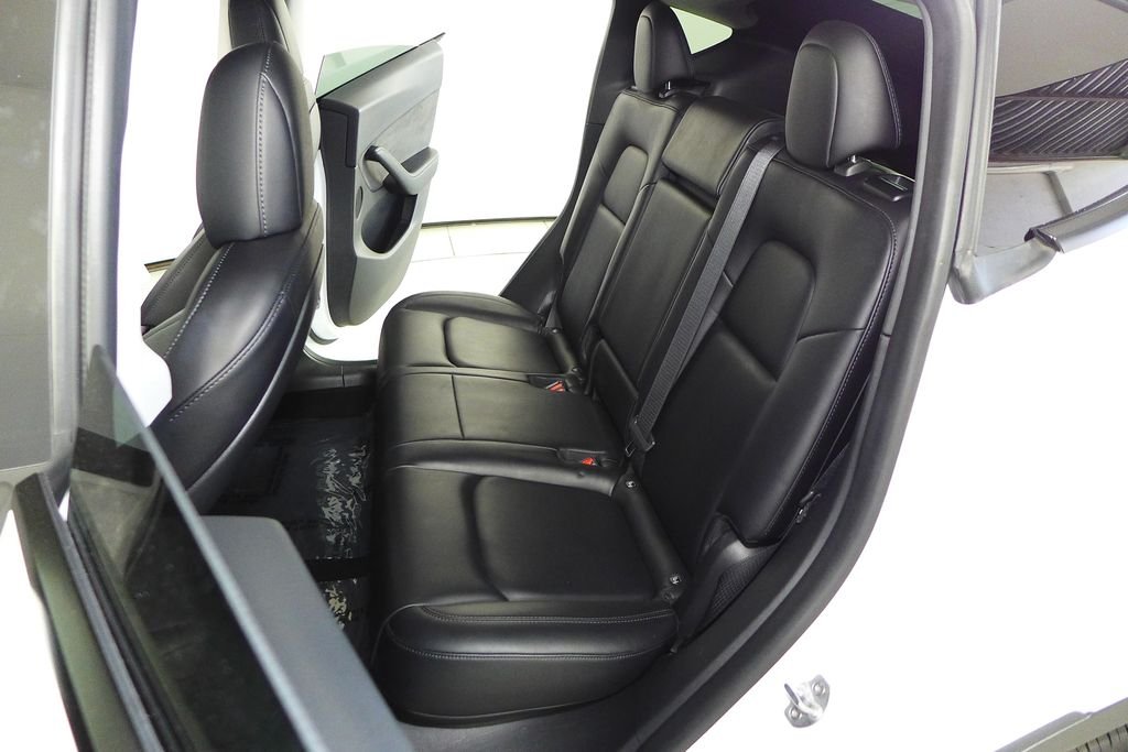 Used 2022 Pearl White Multi-Coat Tesla Long Range image 21