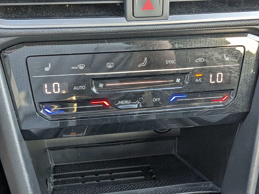 2025 Volkswagen Taos SE - Photo 23