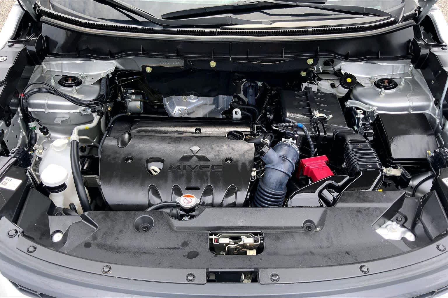 Used 2024 Alloy Silver Metallic Mitsubishi ES image 31