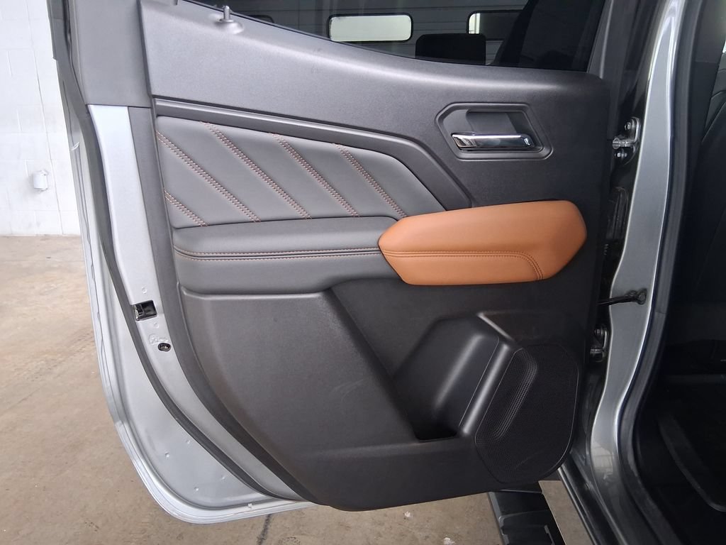 Used 2024 Sterling Metallic GMC AT4 image 21